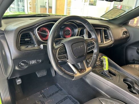 Used 2019 Dodge Challenger SRT Hellcat Redeye image 29