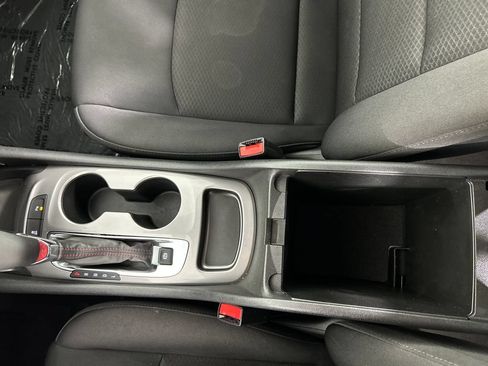 Used 2025 Chevrolet Malibu RS FWD image 15