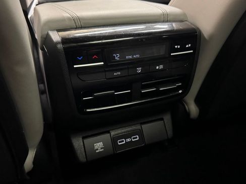 Certified 2023 Acura MDX SH-AWD w/ Technology Package image 32