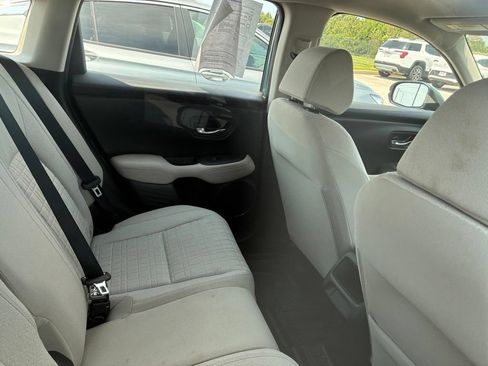 Used 2025 Honda HR-V LX image 19