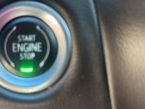 Used 2021 Chevrolet Suburban Z71 w/ Luxury Package image 19