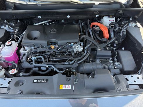 Used 2023 Toyota RAV4 XLE AWD/4WD image 20