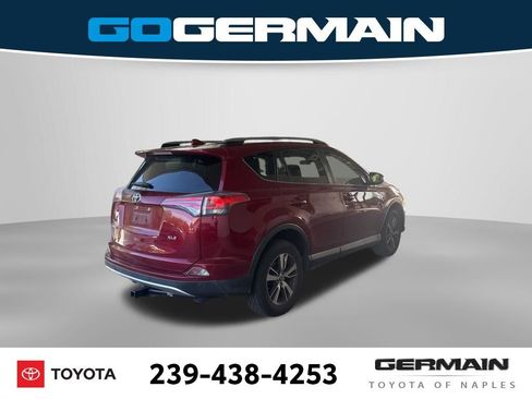 Used 2018 Toyota RAV4 XLE FWD image 10