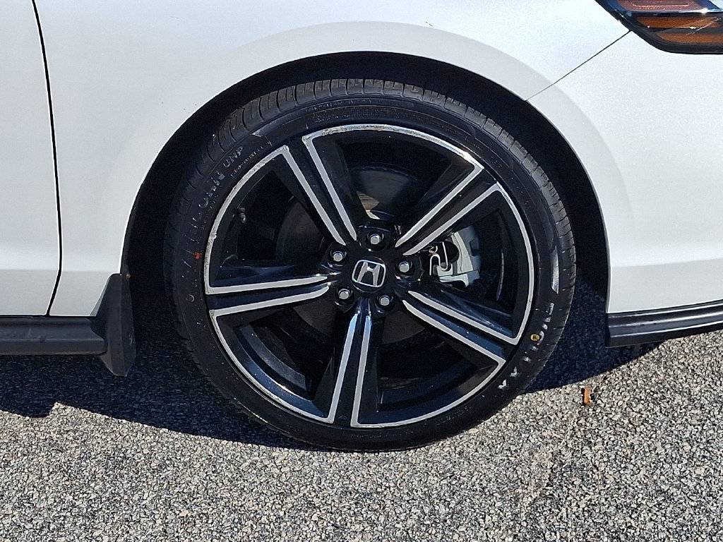 Used 2024 Honda Accord Sport image 8
