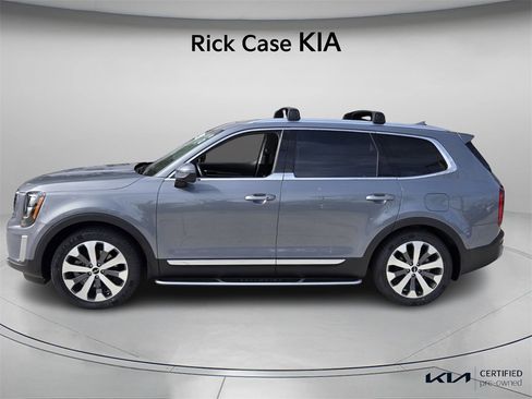 Certified 2022 Kia Telluride EX w/ EX Premium Package image 3
