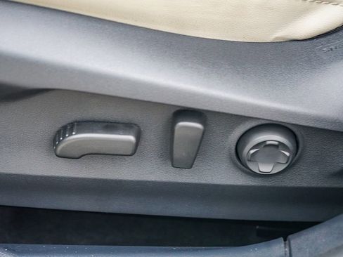 Used 2025 Subaru Legacy Limited image 24