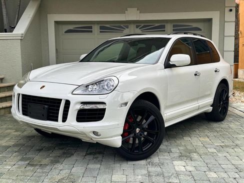 Used 2008 Porsche Cayenne Turbo image 1