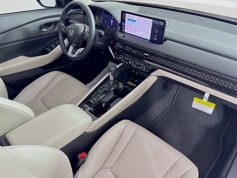 Used 2025 Honda Accord Touring image 39