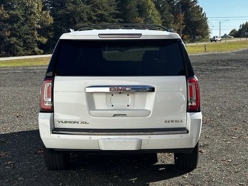 Used 2015 GMC Yukon XL Denali w/ Touring Package image 6