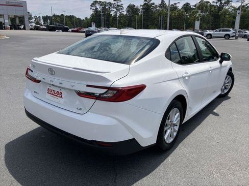 Certified 2026 Toyota Camry LE w/ Convenience Package FWD image 5