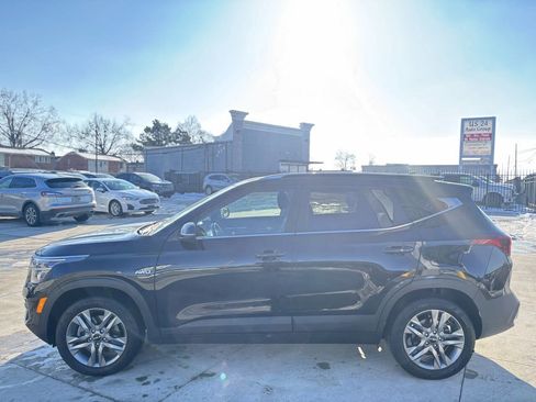 Used 2022 Kia Seltos S image 4