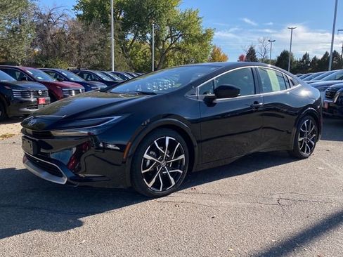Used 2023 Toyota Prius Prime Premium image 1