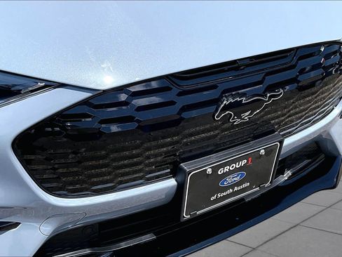 Used 2025 Ford Mustang Mach-E GT AWD/4WD image 29