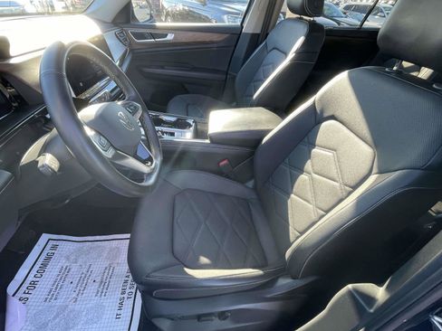 Certified 2024 Volkswagen Atlas SE image 21