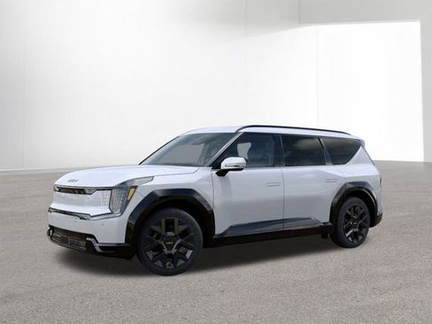 New 2026 Kia EV9 Land w/ Nightfall Edition Package image 3