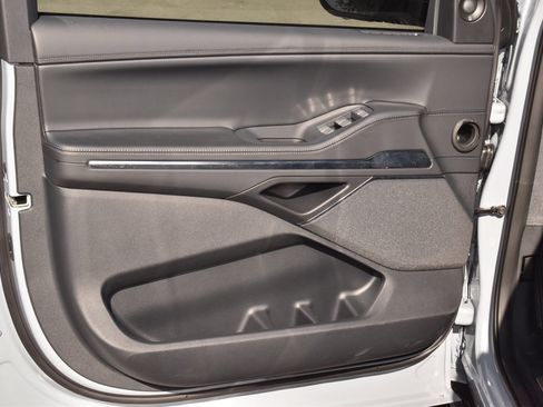 New 2025 Lincoln Navigator Reserve w/ Jet Appearance Package image 46