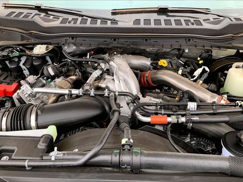 New 2026 Ford F250 Platinum w/ Tremor Off-Road Package AWD/4WD image 16
