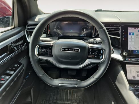 Used 2022 Jeep Grand Wagoneer Series I AWD/4WD image 13