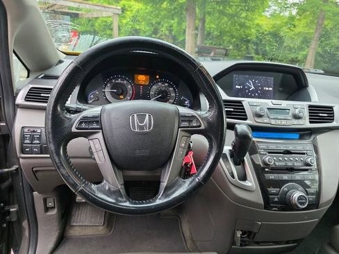 Used 2013 Honda Odyssey Touring image 15