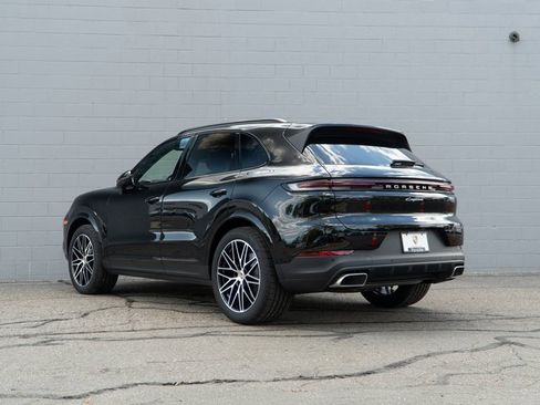 New 2026 Porsche Cayenne image 3