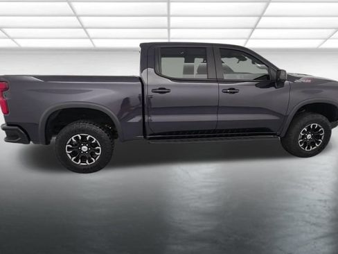 Used 2022 Chevrolet Silverado 1500 ZR2 w/ Technology Package AWD/4WD image 8