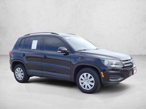 Used 2018 Volkswagen Tiguan Limited w/ Premium Package AWD/4WD image 6