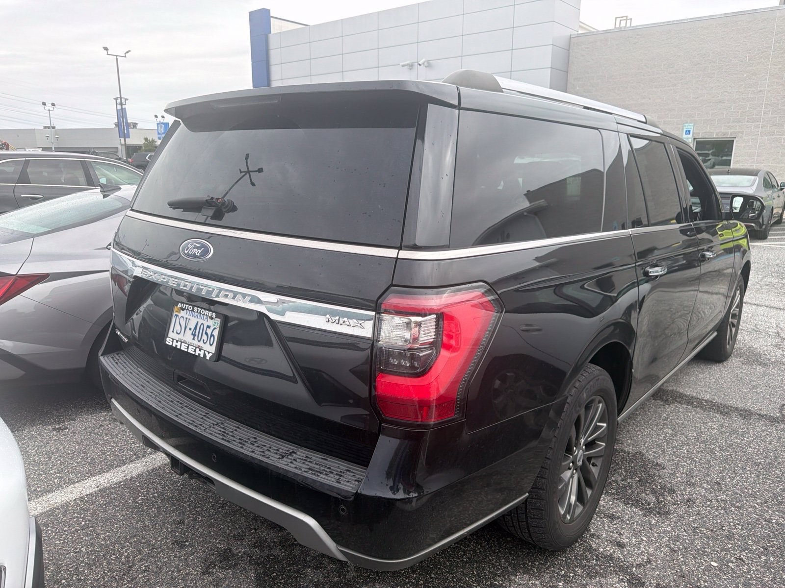 Used 2020 Ford Expedition Max Limited w/ Equipment Group 301A AWD/4WD image 7