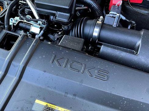 Certified 2026 Nissan Kicks SR FWD image 17