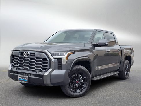 Used 2025 Toyota Tundra Platinum AWD/4WD image 1