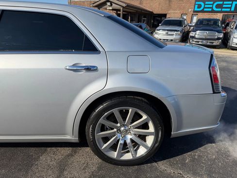Used 2006 Chrysler 300 SRT8 w/ SRT Option Group II image 40