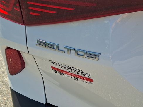 Used 2023 Kia Seltos Nightfall Edition AWD/4WD image 19
