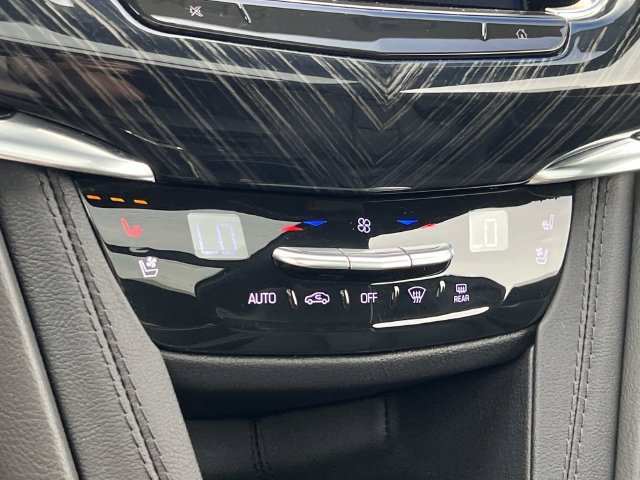 Certified 2024 Cadillac XT6 Premium Luxury AWD/4WD image 27