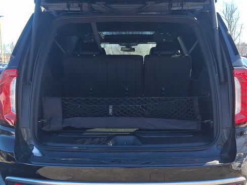 Used 2022 GMC Yukon XL Denali image 30