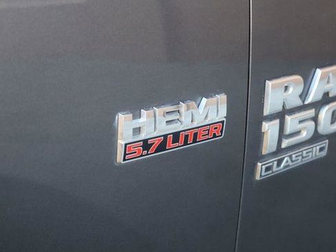 Used 2020 RAM 1500 Classic SLT AWD/4WD image 11