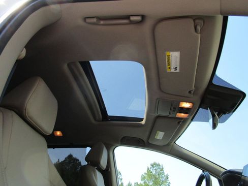 Used 2018 Honda Odyssey EX-L image 25