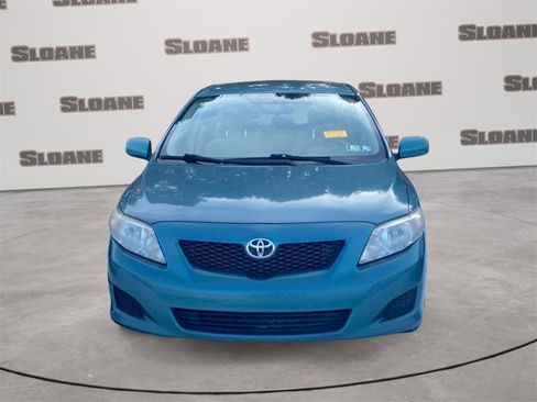 Used 2010 Toyota Corolla LE image 3