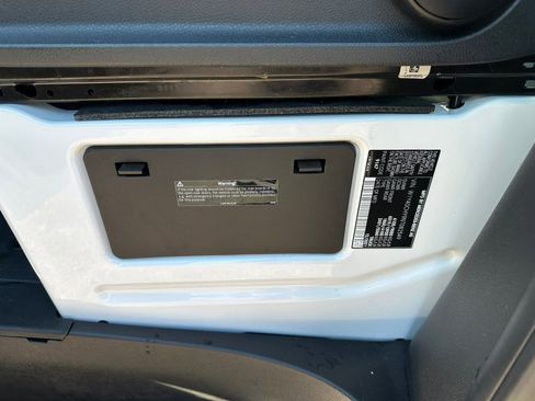 Used 2022 Mercedes-Benz Sprinter 2500 image 14