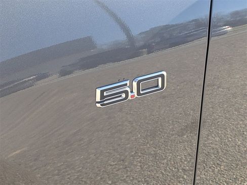 Used 2025 Ford Mustang GT Premium image 10