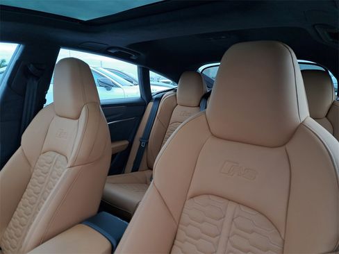 New 2026 Audi RS 7 Performance image 16