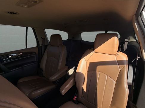 Used 2017 Buick Enclave Leather AWD/4WD image 21