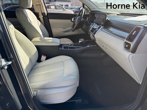 Certified 2023 Kia Sorento S w/ Panoramic Sunroof Package image 25