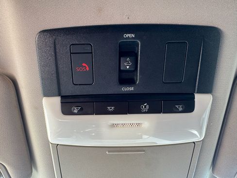 Used 2019 Nissan Altima 2.5 SL FWD image 25