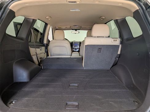 Used 2011 Hyundai Santa Fe GLS image 23