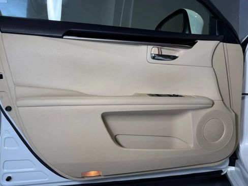 Used 2014 Lexus ES 350 FWD image 22