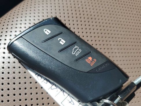 Used 2024 Lexus ES 300h Ultra Luxury w/ Accessory Package (Z2) FWD image 25