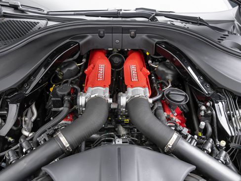 Used 2025 Ferrari Roma Spider RWD image 63