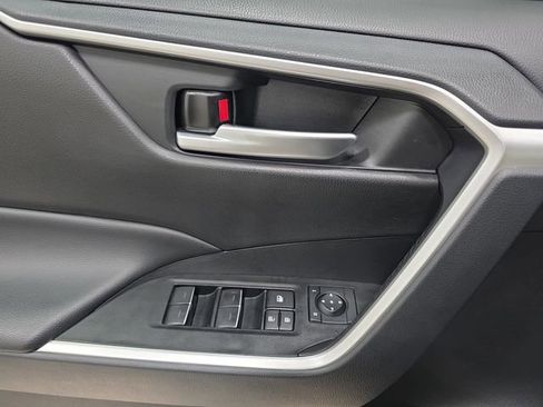 Certified 2025 Toyota RAV4 XLE image 25