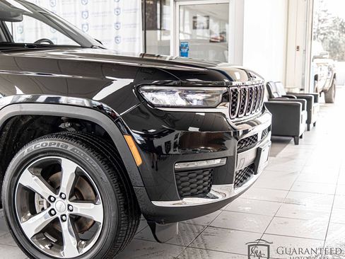 Used 2021 Jeep Grand Cherokee L Limited image 4