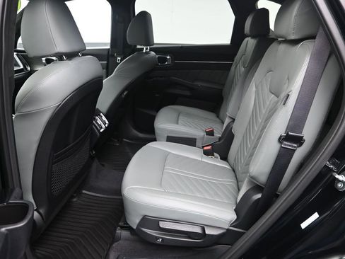 Certified 2025 Kia Sorento SX Prestige w/ Sage Leather Package image 32