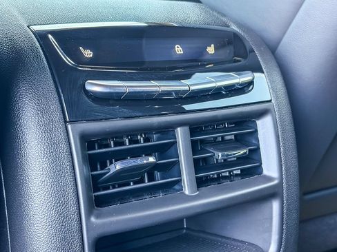 Certified 2023 Cadillac XT5 Premium Luxury w/ Platinum Package AWD/4WD image 21